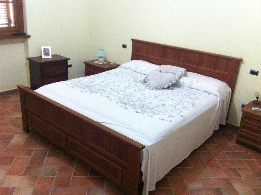Ospitaci Appartamenti Di Campagna Le Rancole Valtopina Екстериор снимка